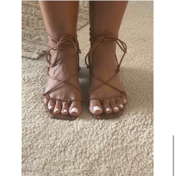 Marc Fisher LTD Jacinda strapped sandal - Picture 4 of 11